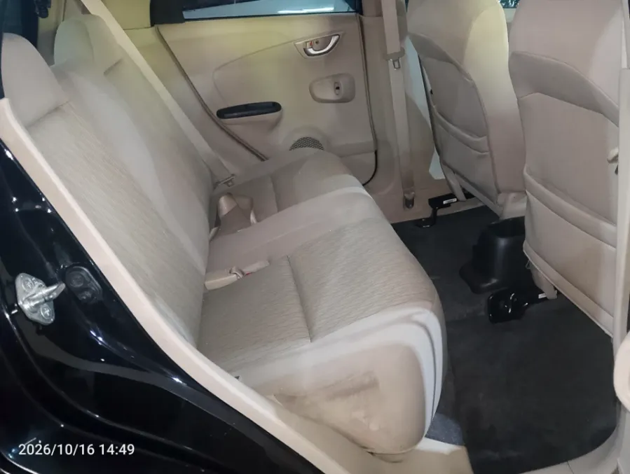 Foto Mobil Bekas Kabin Belakang Honda Brio 1.2 Satya E tahun 2018
