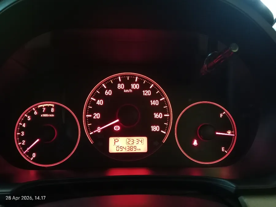 Foto Mobil Bekas Odometer Honda Brio 1.2 Satya E tahun 2018