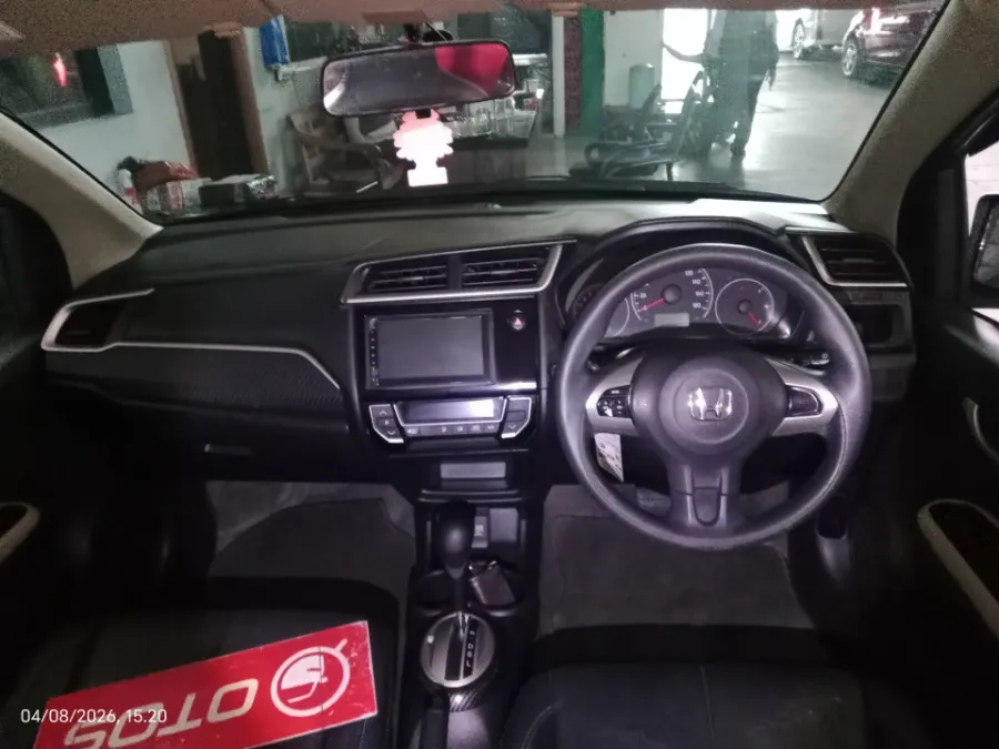 Foto Mobil Bekas Dashboard Honda Brio 1.2 Satya E tahun 2019