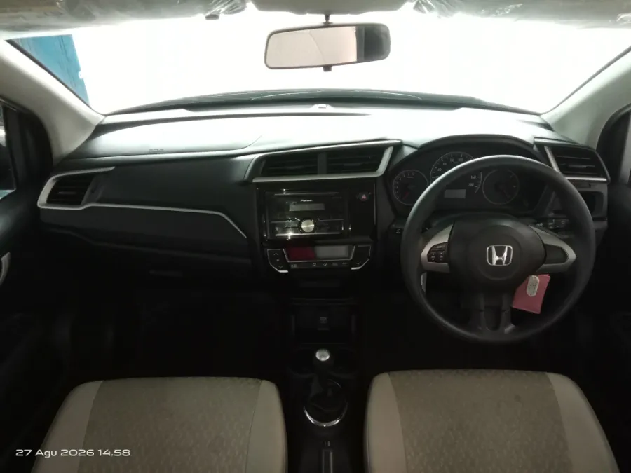 Foto Mobil Bekas Dashboard Honda Brio 1.2 Satya E tahun 2019