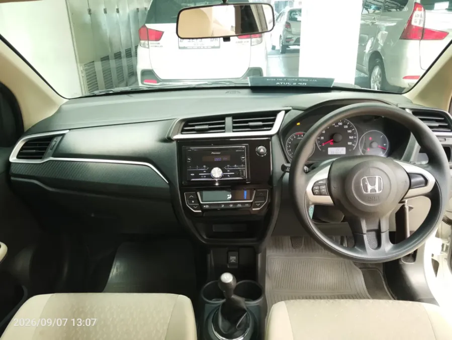 Foto Mobil Bekas Dashboard Honda Brio 1.2 Satya E tahun 2019