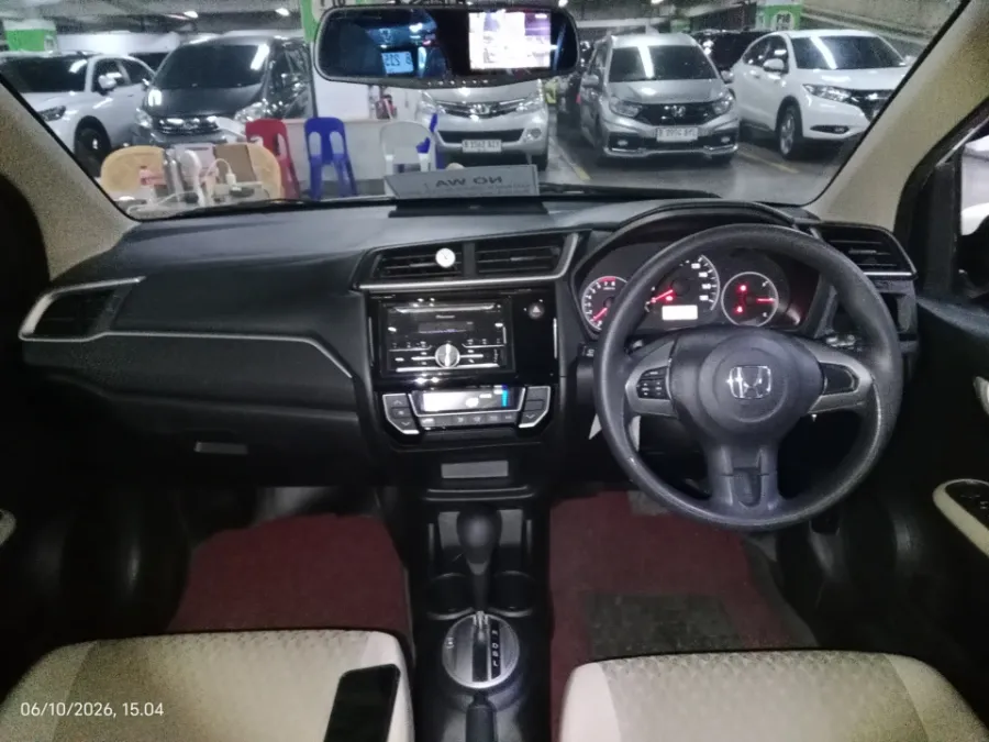 Foto Mobil Bekas Dashboard Honda Brio 1.2 Satya E tahun 2019