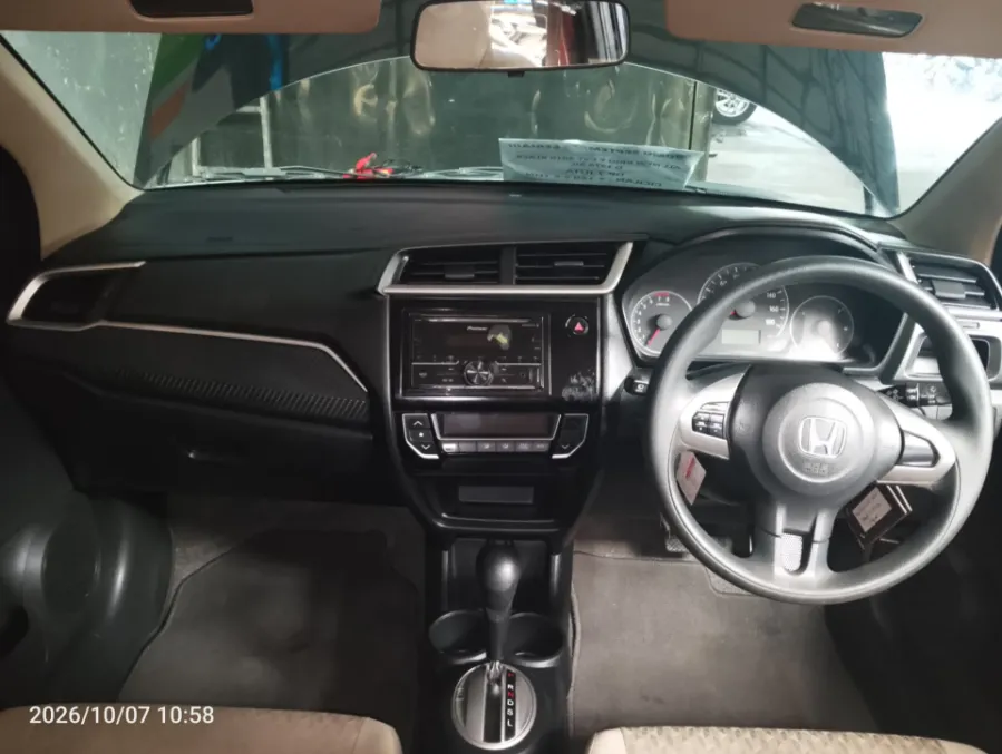 Foto Mobil Bekas Dashboard Honda Brio 1.2 Satya E tahun 2019