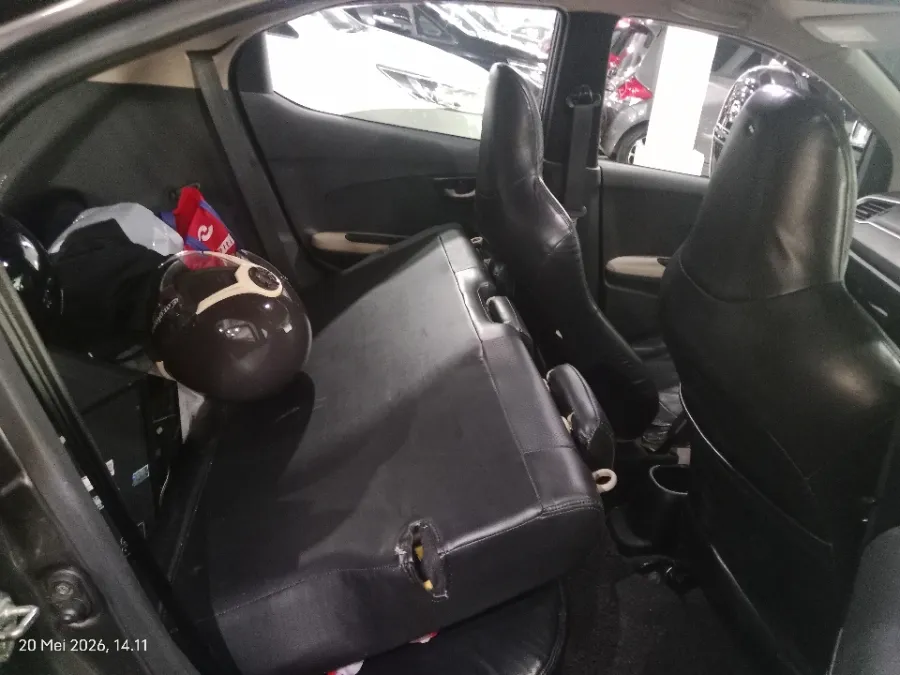 Foto Mobil Bekas Kabin Belakang Honda Brio 1.2 Satya E tahun 2019