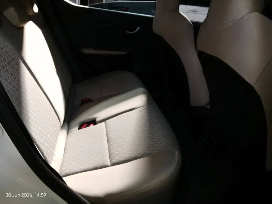 Foto Mobil Bekas Kabin Belakang Honda Brio 1.2 Satya E tahun 2019