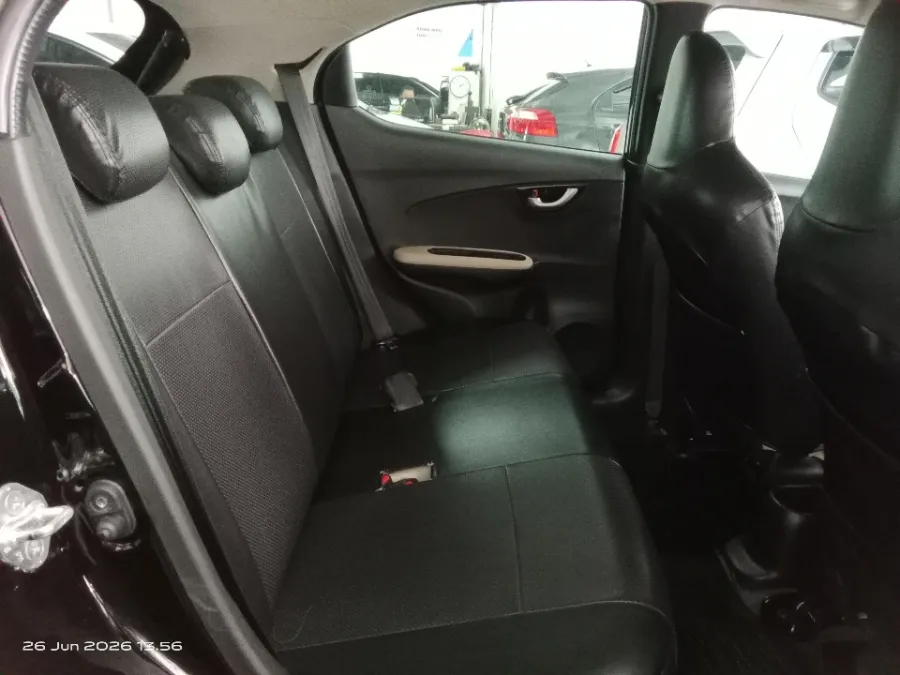 Foto Mobil Bekas Kabin Belakang Honda Brio 1.2 Satya E tahun 2019