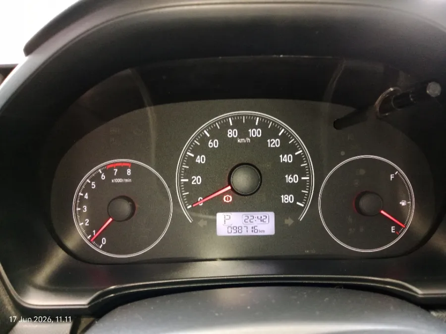 Foto Mobil Bekas Odometer Honda Brio 1.2 Satya E tahun 2019