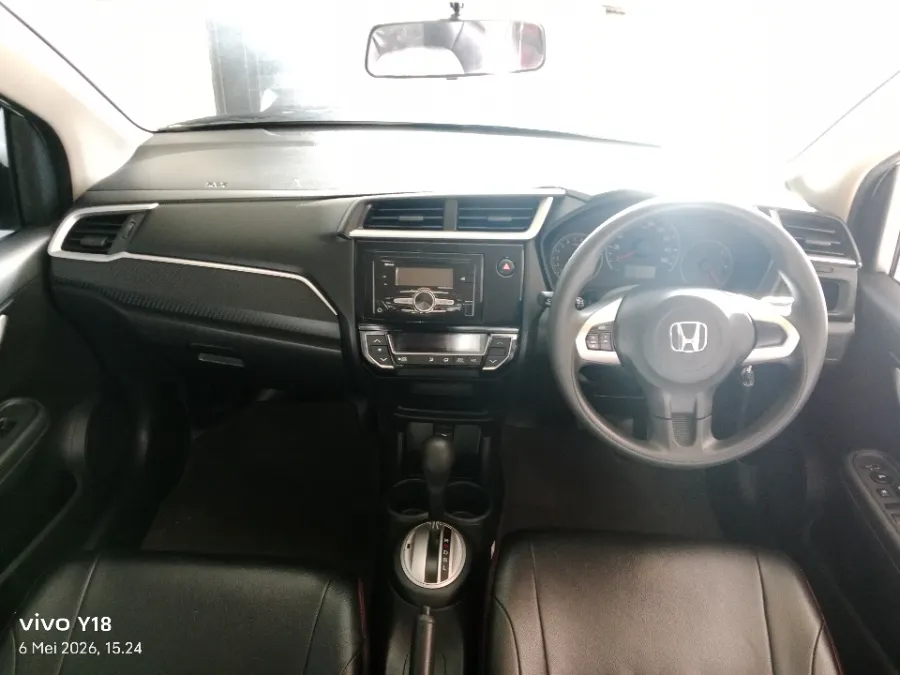 Foto Mobil Bekas Dashboard Honda Brio 1.2 Satya E tahun 2020