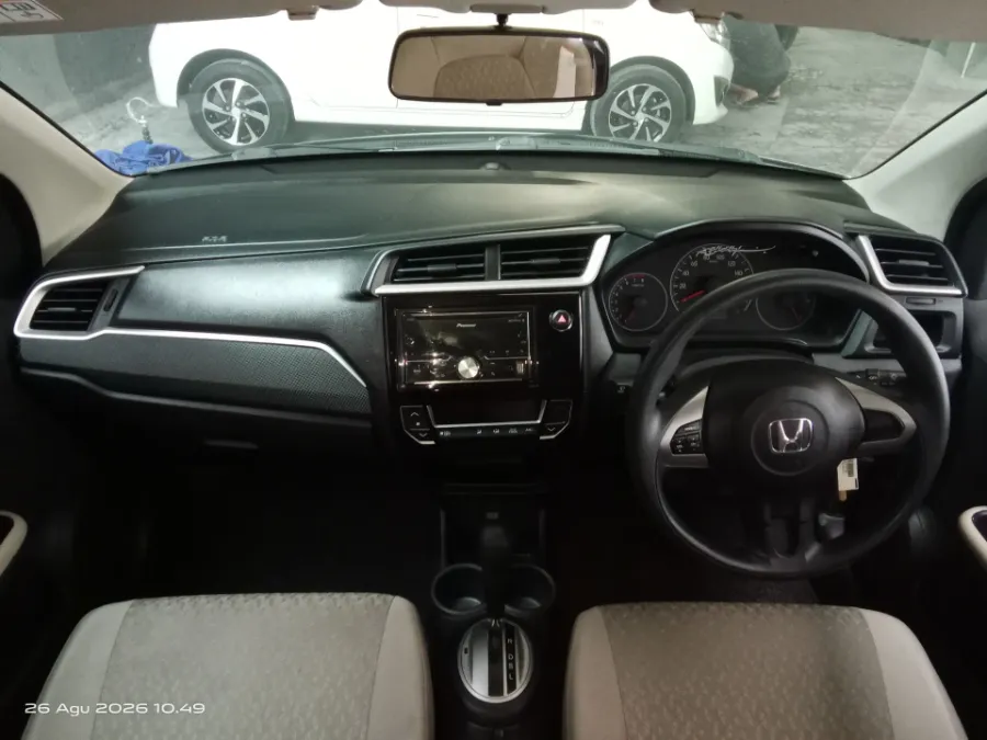 Foto Mobil Bekas Dashboard Honda Brio 1.2 Satya E tahun 2020