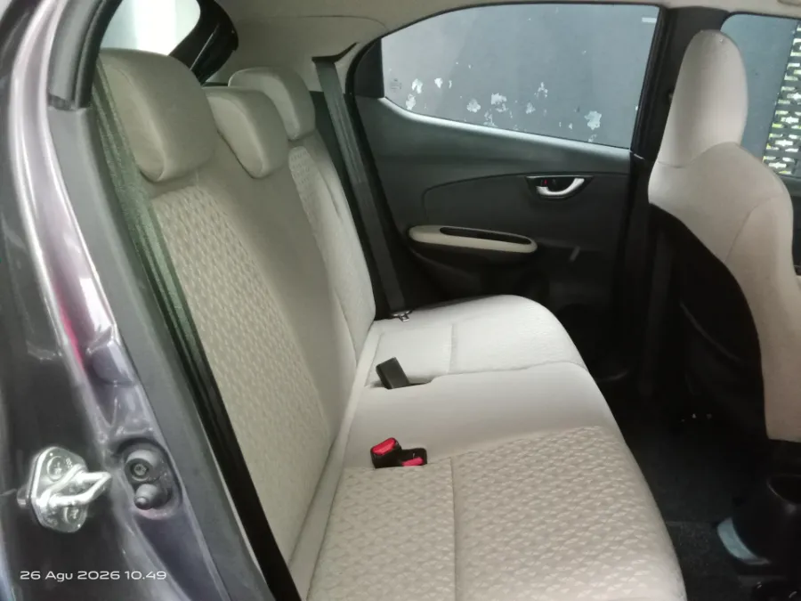 Foto Mobil Bekas Kabin Belakang Honda Brio 1.2 Satya E tahun 2020