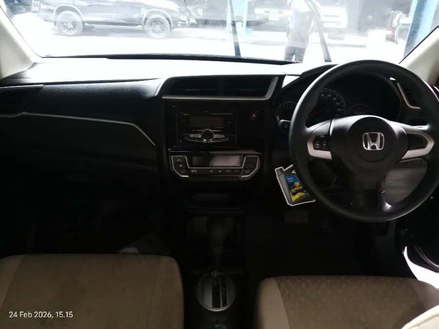 Foto Mobil Bekas Dashboard Honda Brio 1.2 Satya E tahun 2022
