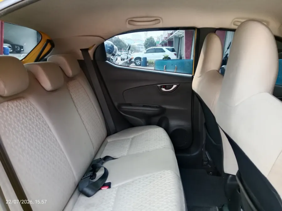 Foto Mobil Bekas Kabin Belakang Honda Brio 1.2 Satya E tahun 2022