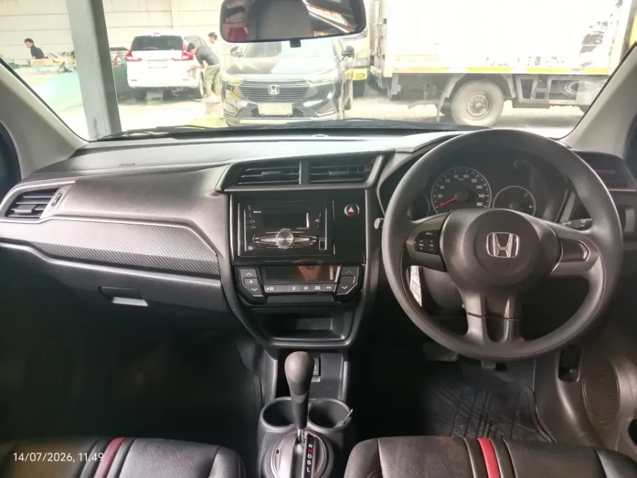 Foto Mobil Bekas Dashboard Honda Brio 1.2 Satya E tahun 2023