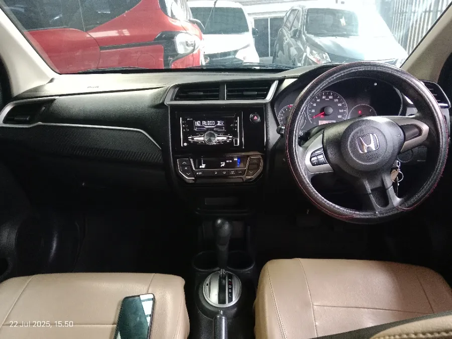Foto Mobil Bekas Dashboard Honda Brio 1.2 Satya E tahun 2023