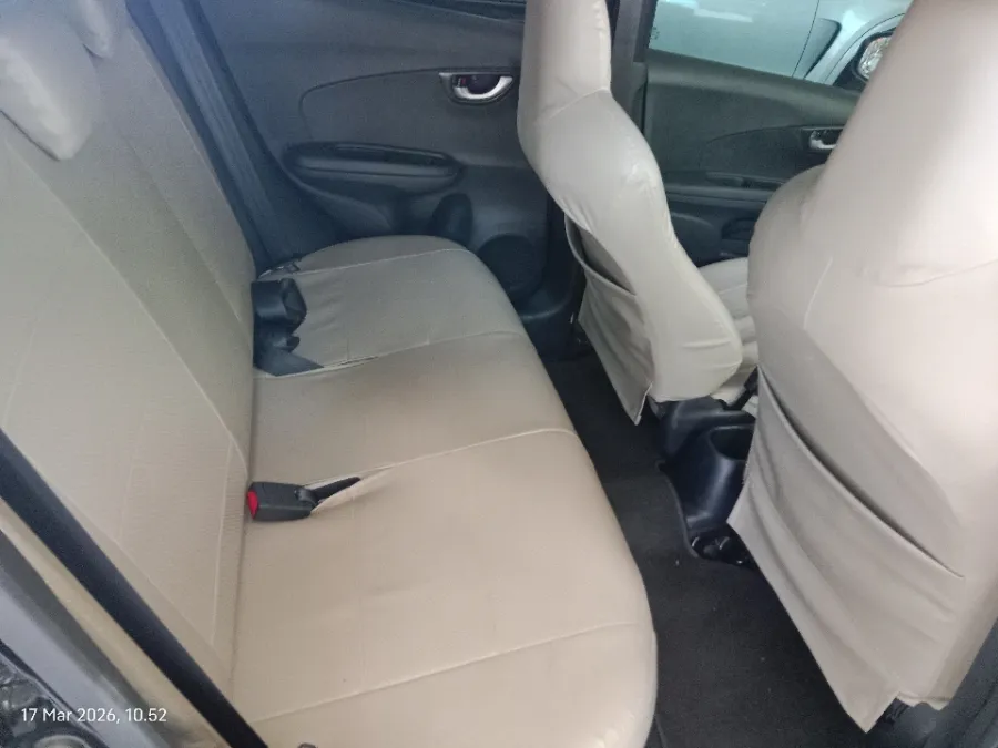 Foto Mobil Bekas Kabin Belakang Honda Brio 1.2 Satya E tahun 2023