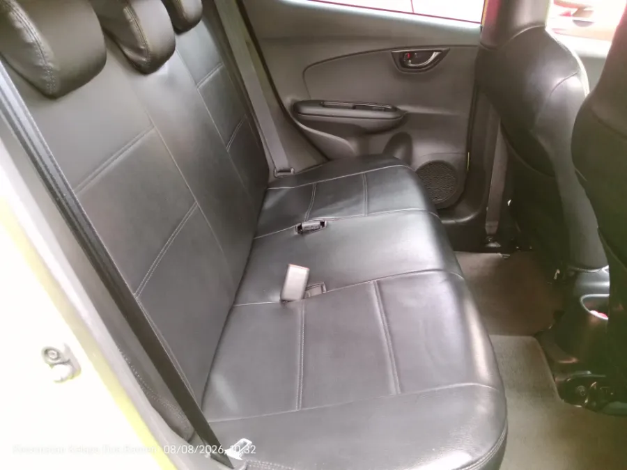 Foto Mobil Bekas Kabin Belakang Honda Brio 1.2 Satya E tahun 2023