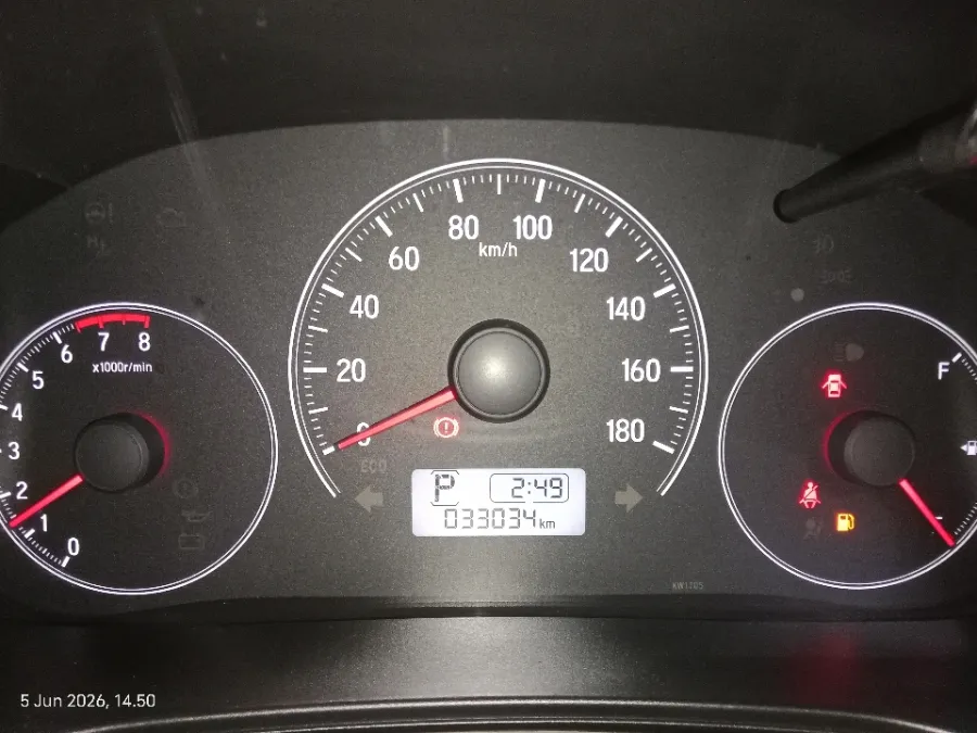 Foto Mobil Bekas Odometer Honda Brio 1.2 Satya E tahun 2023