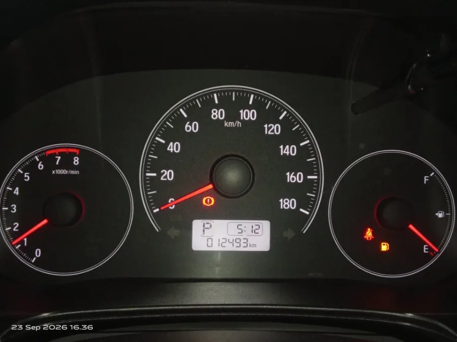 Foto Mobil Bekas Odometer Honda Brio 1.2 Satya E tahun 2023