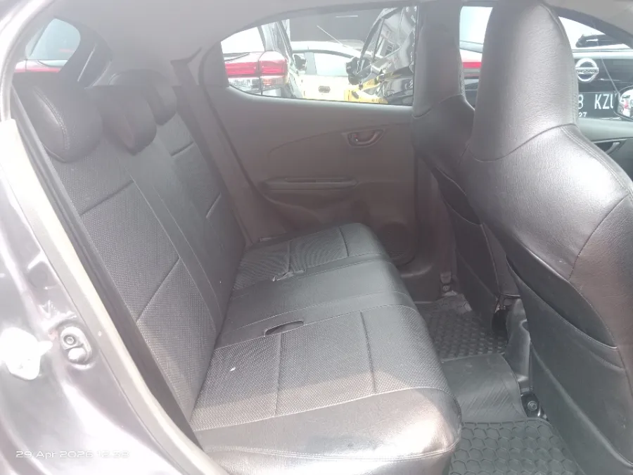 Foto Mobil Bekas Kabin Belakang Honda Brio 1.2 Satya E tahun 2024