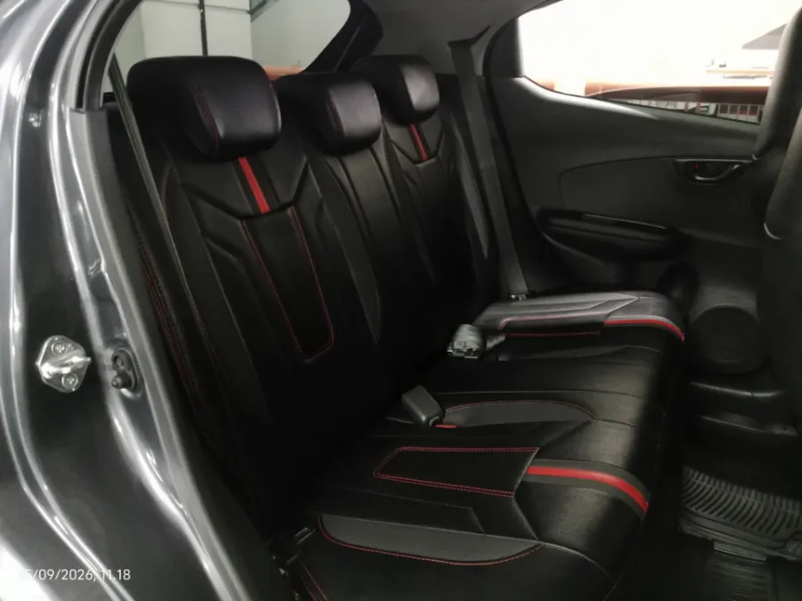 Foto Mobil Bekas Kabin Belakang Honda Brio 1.2 Satya E tahun 2024