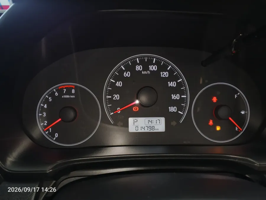 Foto Mobil Bekas Odometer Honda Brio 1.2 Satya E tahun 2024