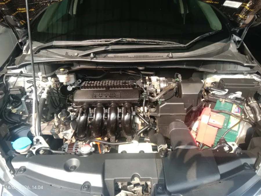 Foto Mobil Bekas Mesin Honda City 1.5 E tahun 2017