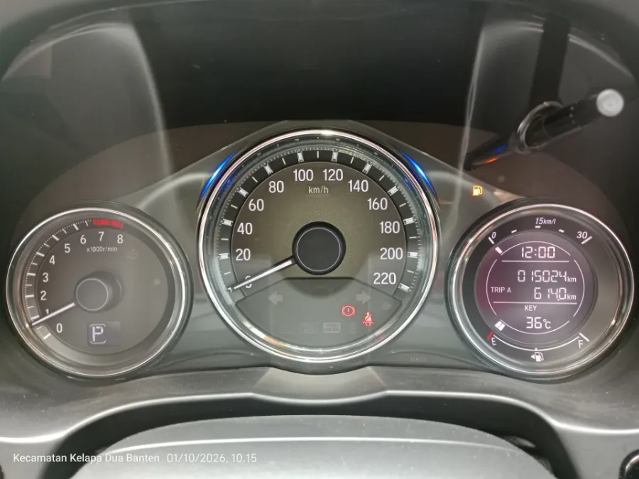 Foto Mobil Bekas Odometer Honda City 1.5 E tahun 2017