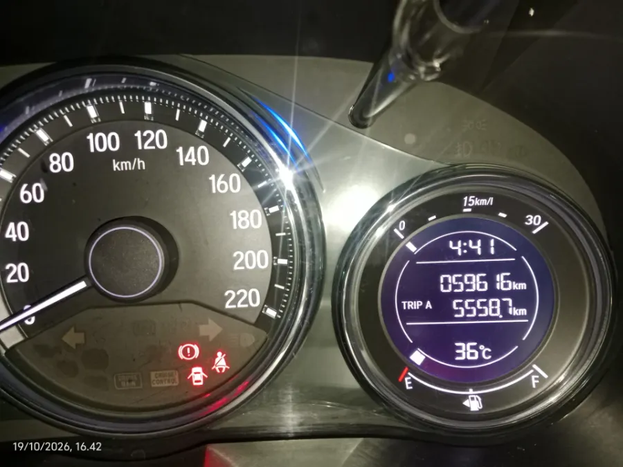 Foto Mobil Bekas Odometer Honda City 1.5 E tahun 2018