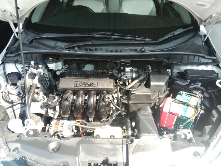 Foto Mobil Bekas Mesin Honda City 1.5 E tahun 2019