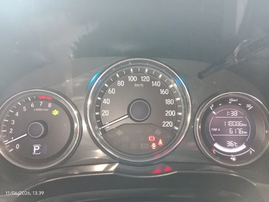 Foto Mobil Bekas Odometer Honda City 1.5 E tahun 2019