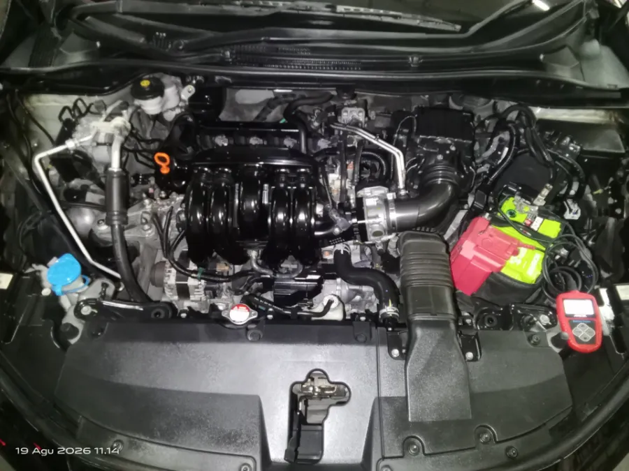 Foto Mobil Bekas Mesin Honda City 1.5 RS tahun 2021