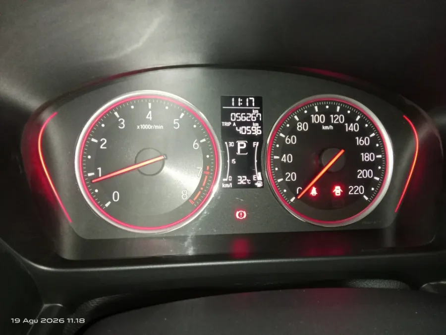 Foto Mobil Bekas Odometer Honda City 1.5 RS tahun 2021