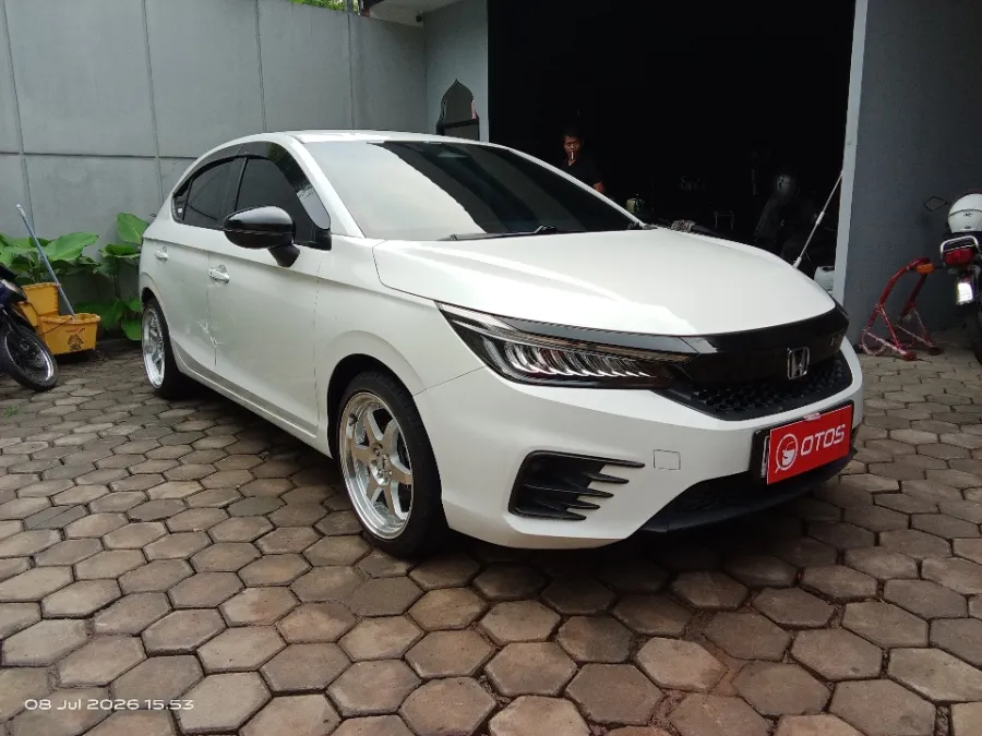 Foto Mobil Bekas Kanan Depan Honda City 1.5 RS tahun 2022