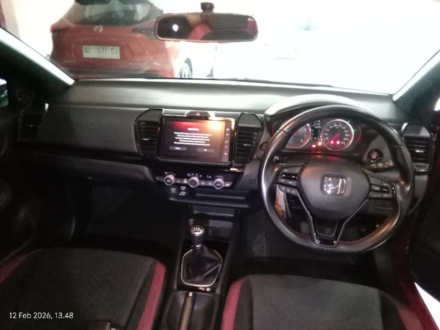 Foto Mobil Bekas Dashboard Honda City 1.5 RS Hatchback tahun 2021