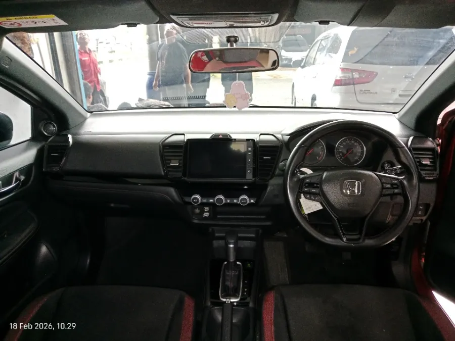 Foto Mobil Bekas Dashboard Honda City 1.5 RS Hatchback tahun 2021