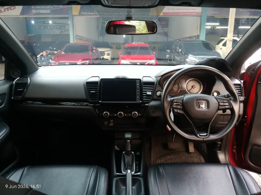 Foto Mobil Bekas Dashboard Honda City 1.5 RS Hatchback tahun 2021