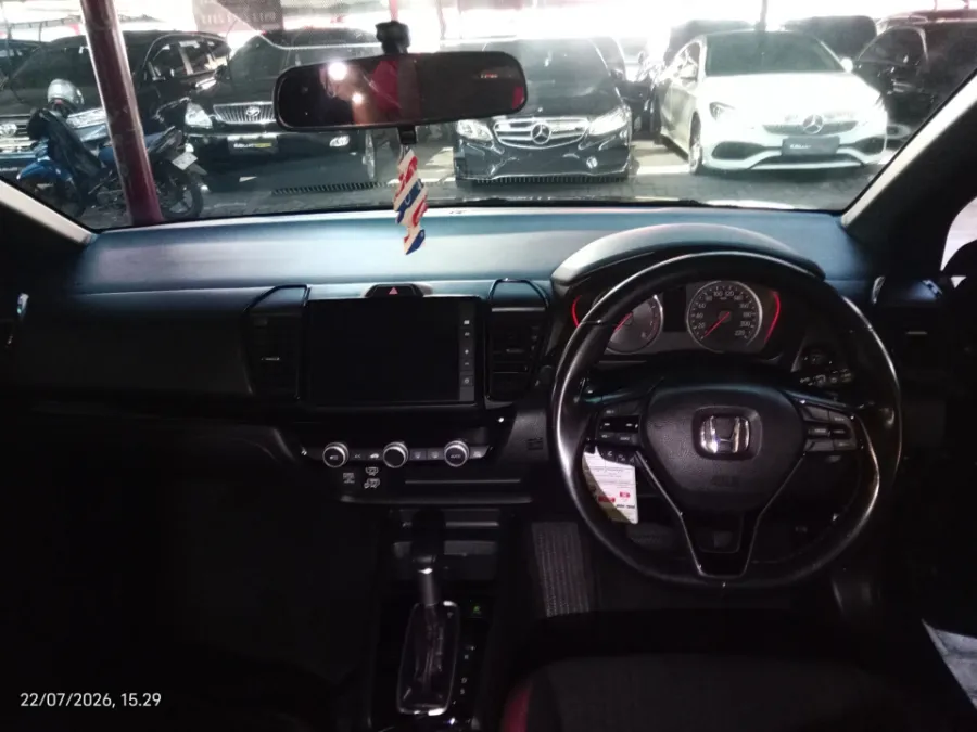 Foto Mobil Bekas Dashboard Honda City 1.5 RS Hatchback tahun 2021