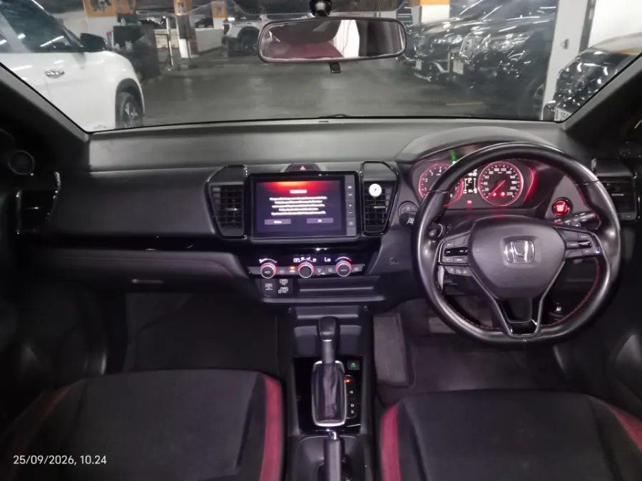 Foto Mobil Bekas Dashboard Honda City 1.5 RS Hatchback tahun 2021
