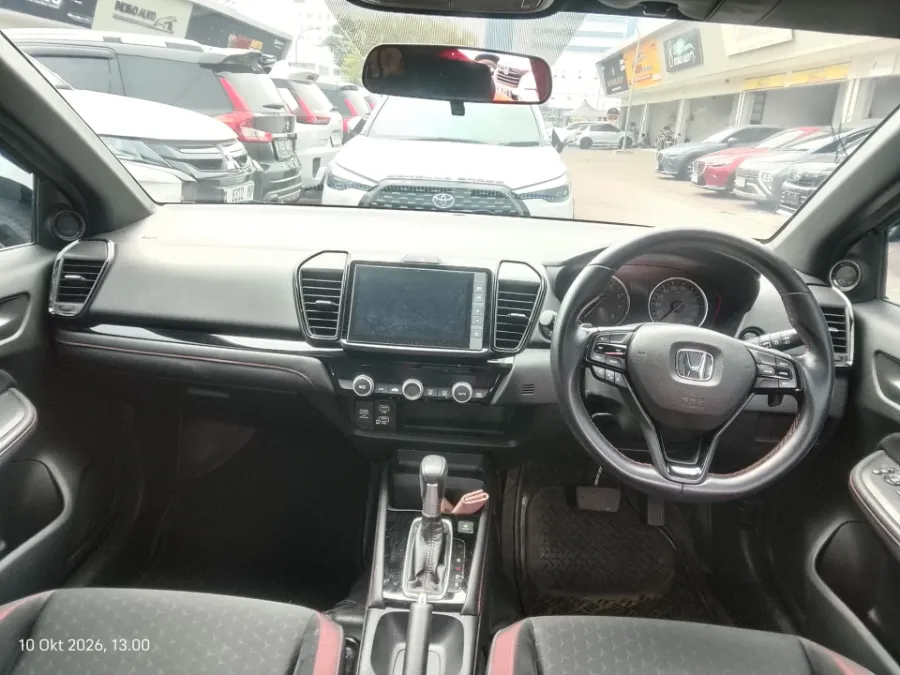 Foto Mobil Bekas Dashboard Honda City 1.5 RS Hatchback tahun 2021