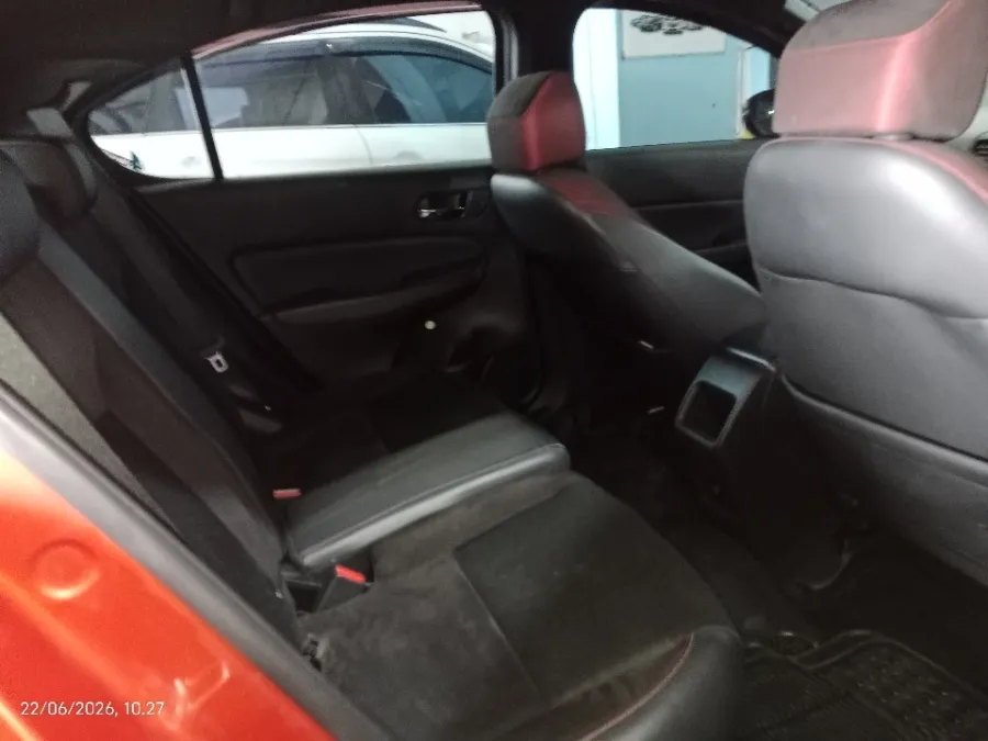 Foto Mobil Bekas Kabin Belakang Honda City 1.5 RS Hatchback tahun 2021