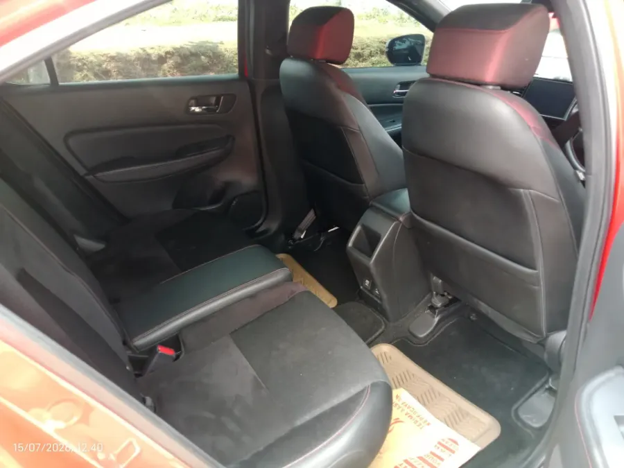 Foto Mobil Bekas Kabin Belakang Honda City 1.5 RS Hatchback tahun 2021
