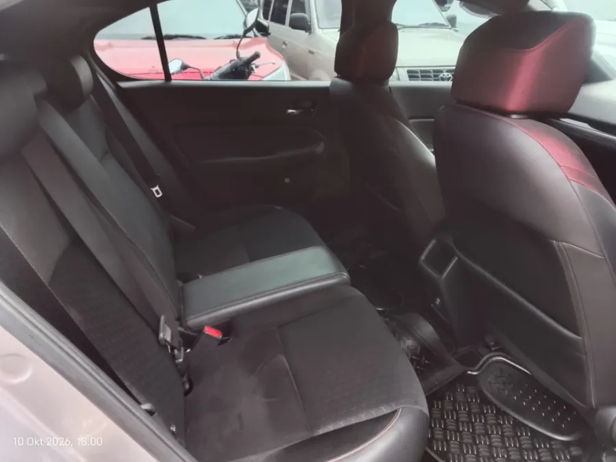 Foto Mobil Bekas Kabin Belakang Honda City 1.5 RS Hatchback tahun 2021