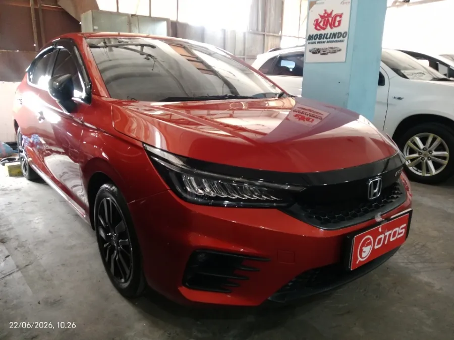 Foto Mobil Bekas Kanan Depan Honda City 1.5 RS Hatchback tahun 2021