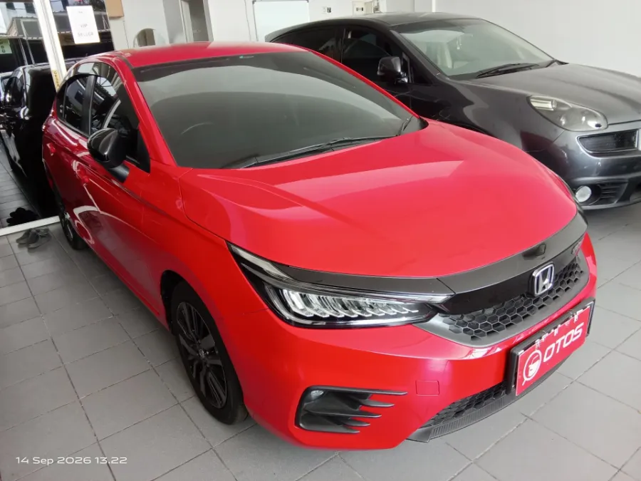 Foto Mobil Bekas Kanan Depan Honda City 1.5 RS Hatchback tahun 2021