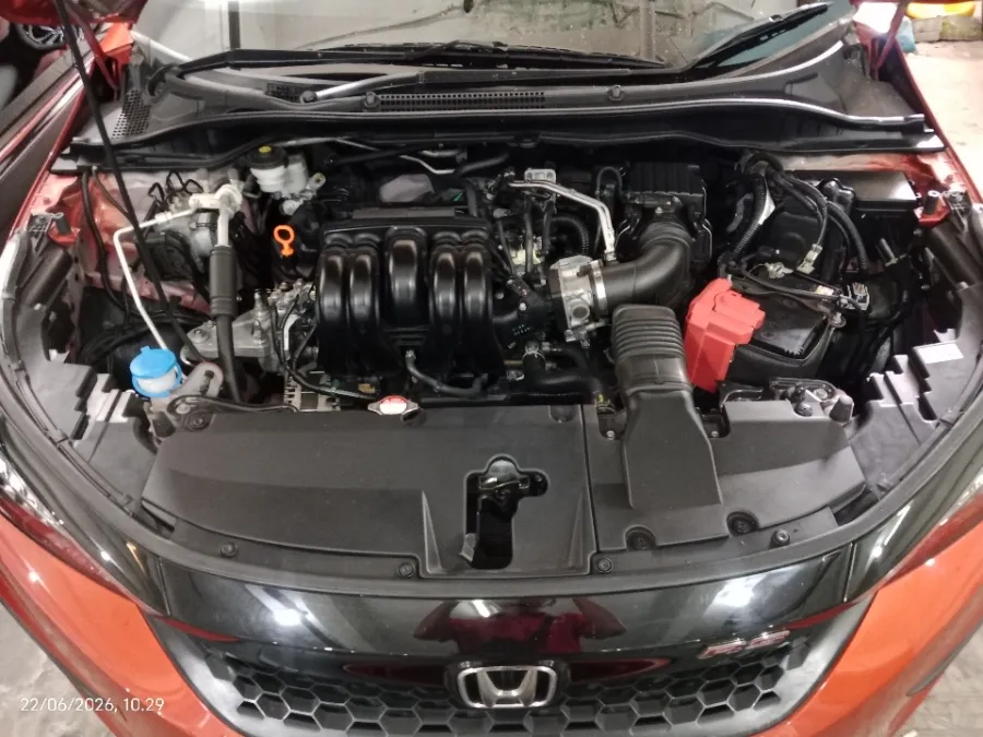 Foto Mobil Bekas Mesin Honda City 1.5 RS Hatchback tahun 2021