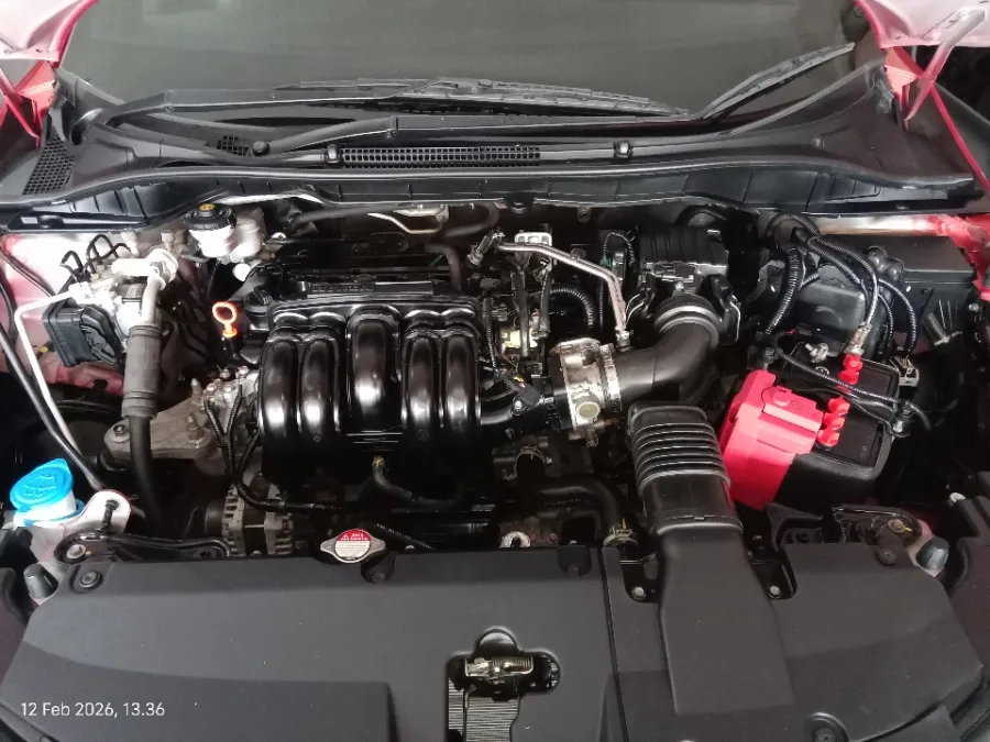 Foto Mobil Bekas Mesin Honda City 1.5 RS Hatchback tahun 2021