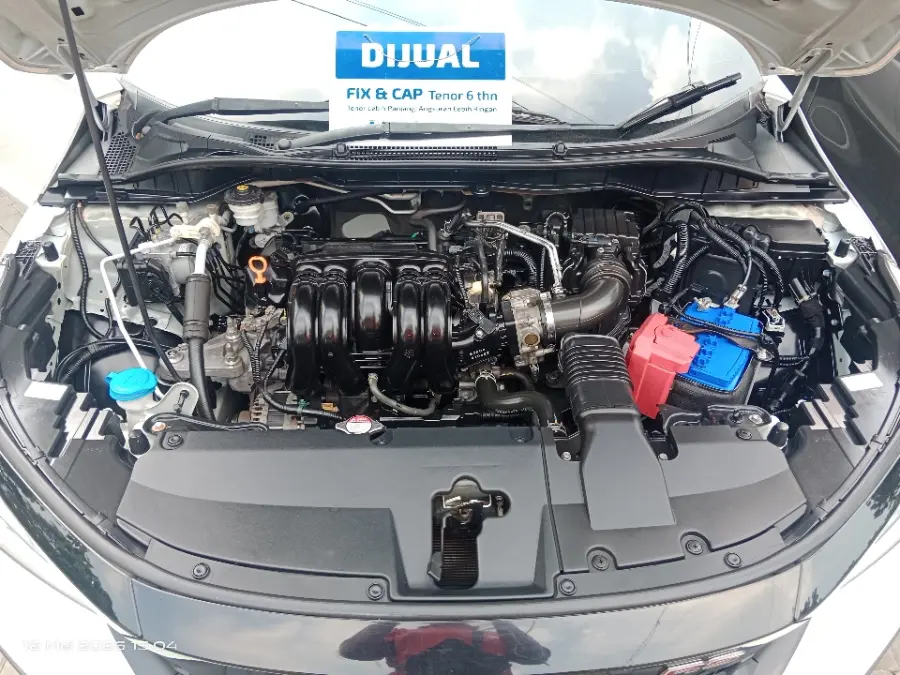 Foto Mobil Bekas Mesin Honda City 1.5 RS Hatchback tahun 2021