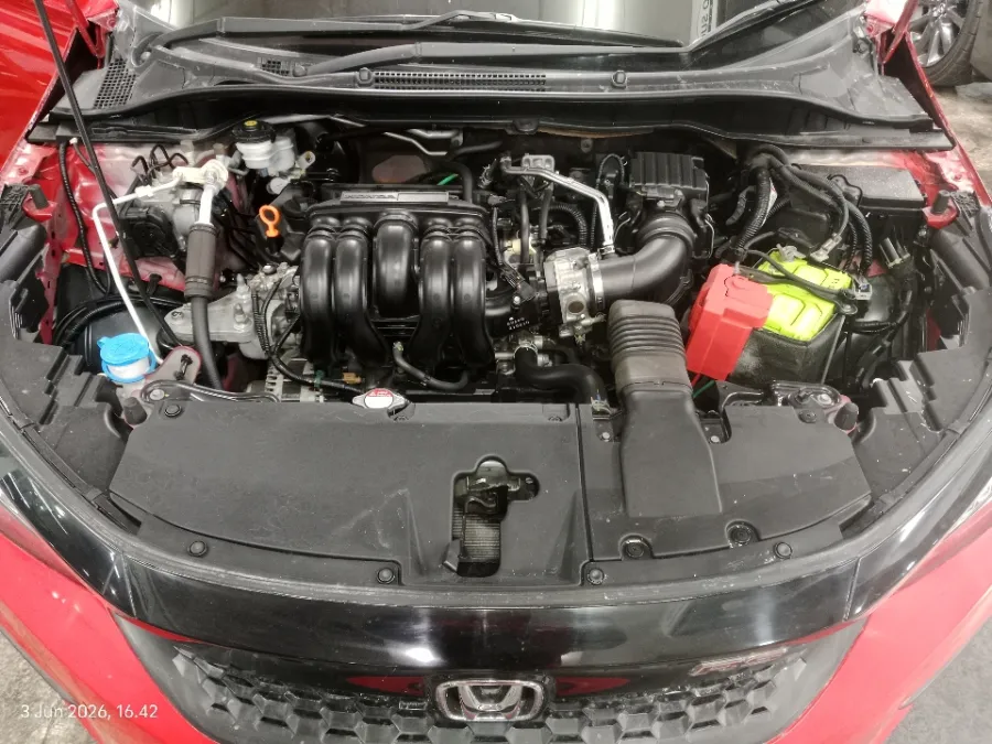 Foto Mobil Bekas Mesin Honda City 1.5 RS Hatchback tahun 2021