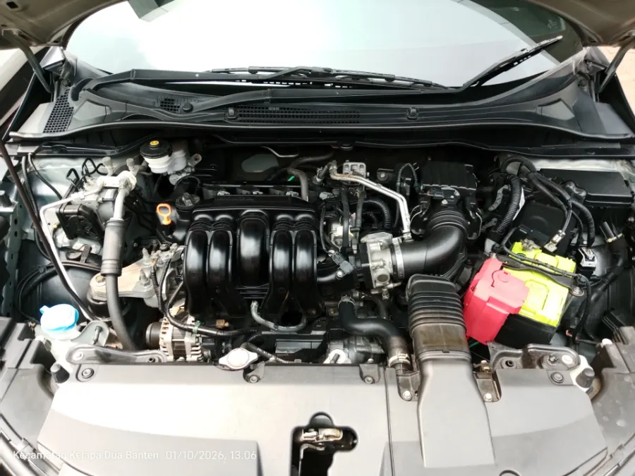 Foto Mobil Bekas Mesin Honda City 1.5 RS Hatchback tahun 2021