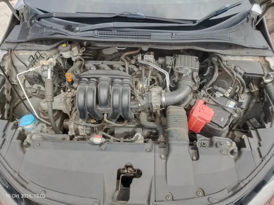 Foto Mobil Bekas Mesin Honda City 1.5 RS Hatchback tahun 2021